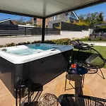 Porta - Privat Pool And Jacuzzi Balatonalmádi