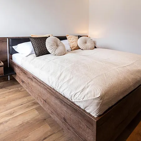 Porte - Private Pool And Jacuzzi וילה