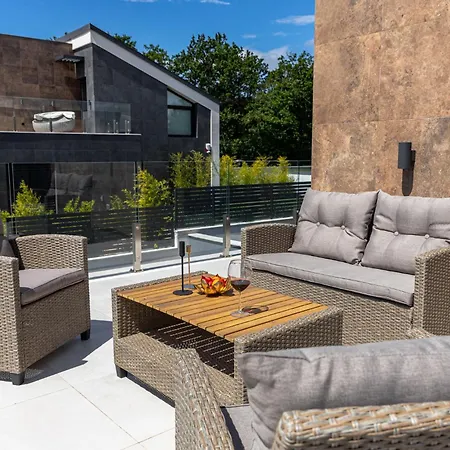 וילה Porte - Private Pool And Jacuzzi *