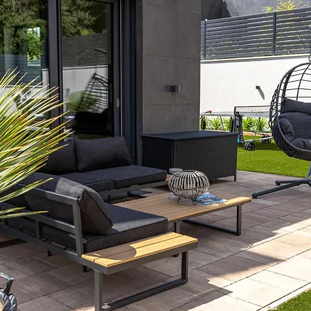 וילה Porte - Private Pool And Jacuzzi Balatonalmádi