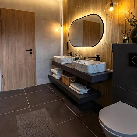 Porta - Private Pool And Jacuzzi Villa Balatonalmádi