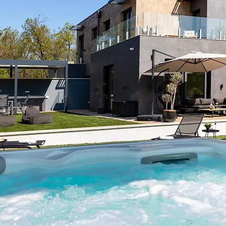 Porta - Private Pool And Jacuzzi Villa Balatonalmádi