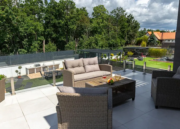Porta - Private Pool And Jacuzzi فيلة